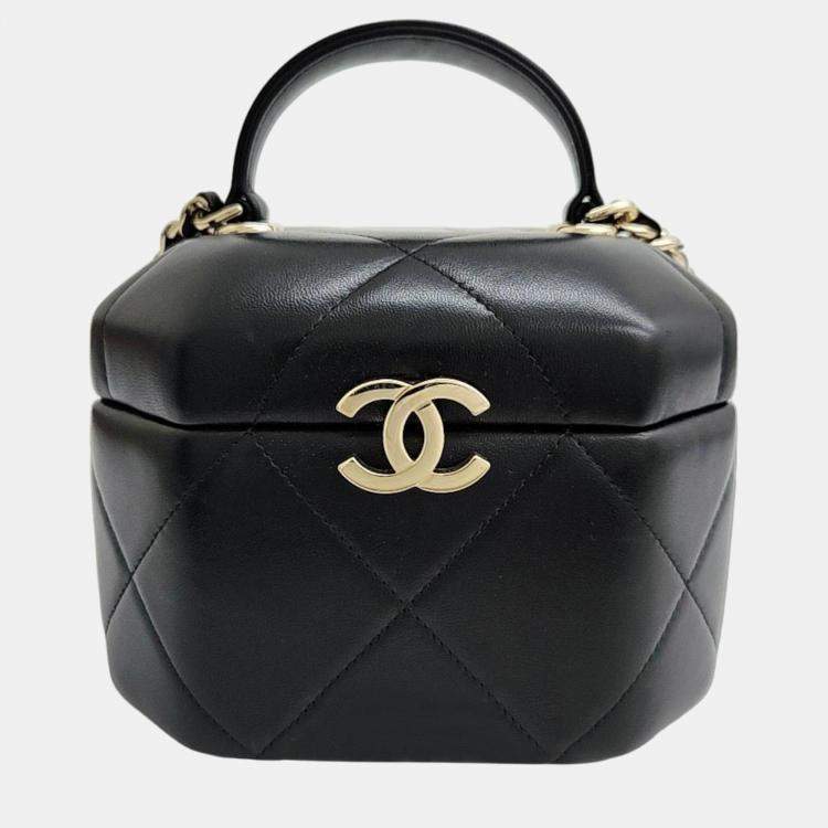 Chanel limited edition cosmetic bag in 2023  Chanel gift sets, Cosmetic bag,  Leather cosmetic bag