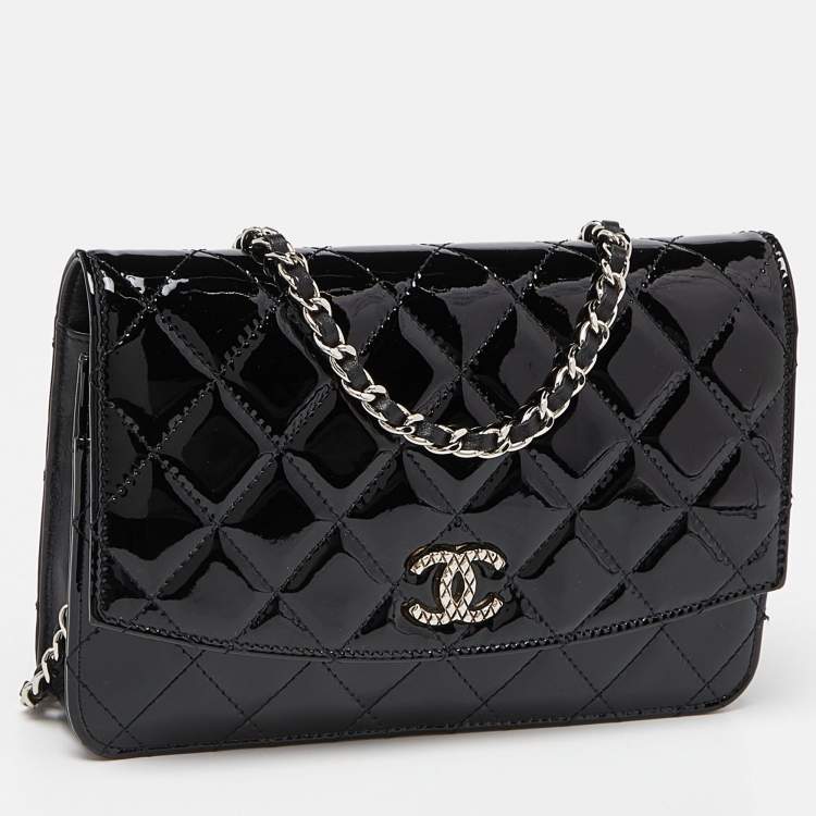 Pre Owned Chanel Black Quilted Patent Leather Brilliant Wallet On Chain