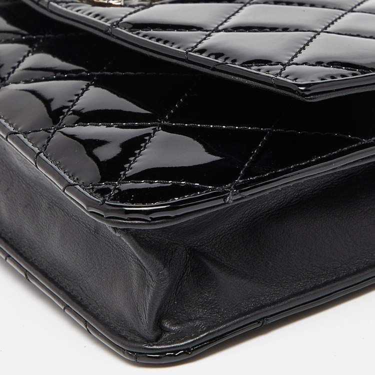 Pre Owned Chanel Black Quilted Patent Leather Brilliant Wallet On Chain