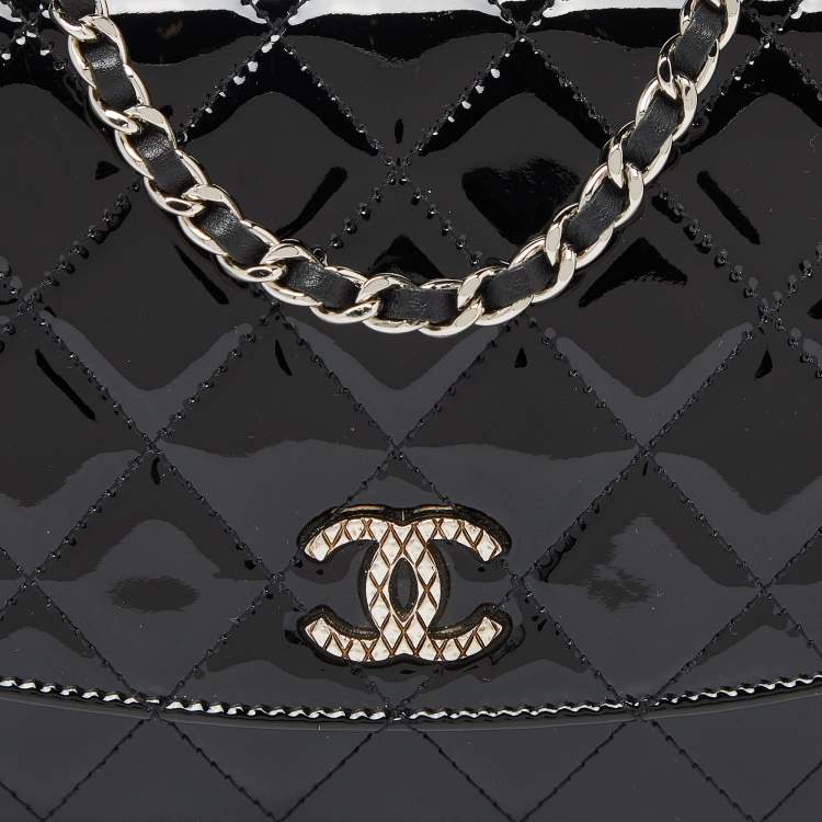 Pre Owned Chanel Black Quilted Patent Leather Brilliant Wallet On Chain