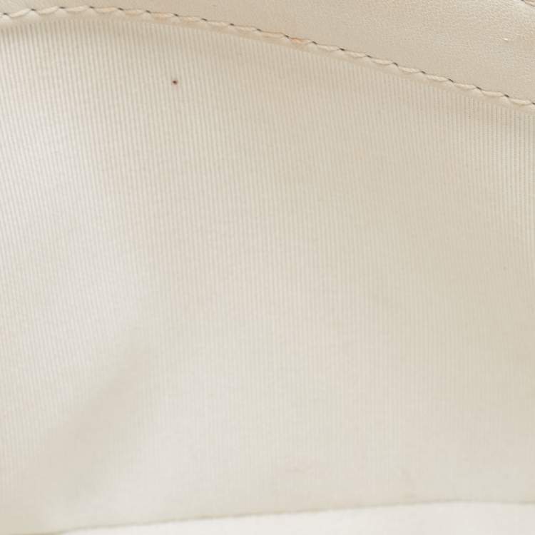 Pre Owned Chanel White Stitch Quilted Leather Medium Boy Flap Bag