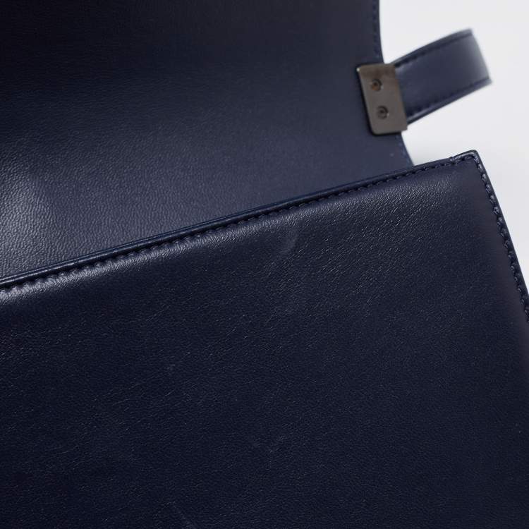 Pre Owned Chanel Navy Blue/Black Leather Medium Boy Flap Bag