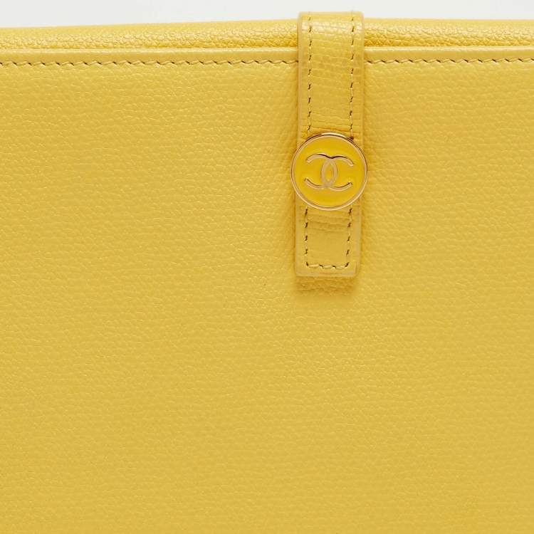 Pre Owned Chanel Yellow Leather CC Flap French Continental Wallet