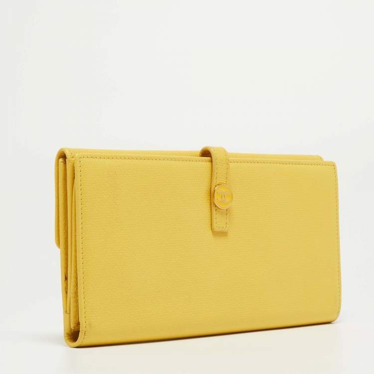 Pre Owned Chanel Yellow Leather CC Flap French Continental Wallet