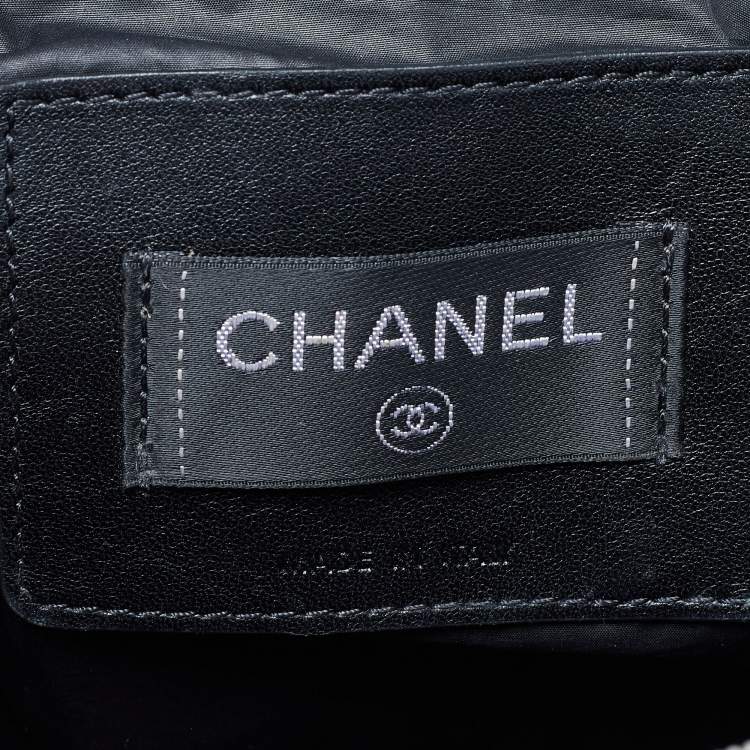 مملوكة مسبقًا Chanel Black Nylon and Tweed Doudoune Backpack