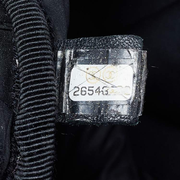 مملوكة مسبقًا Chanel Black Nylon and Tweed Doudoune Backpack