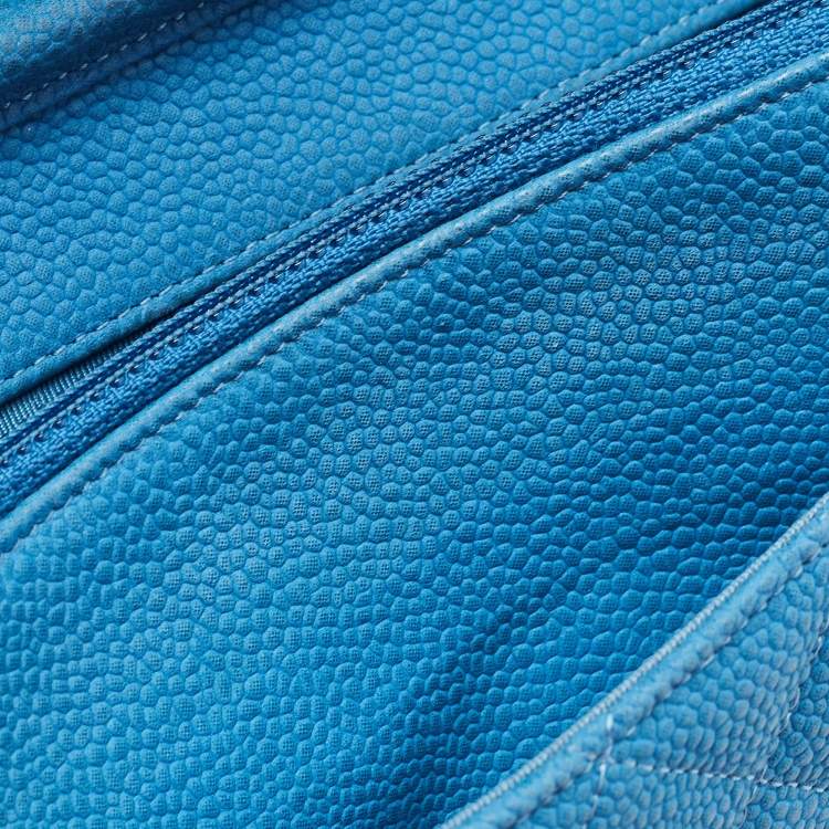 Pre Owned Chanel Blue Quilted Caviar Leather Classic Wallet on Chain