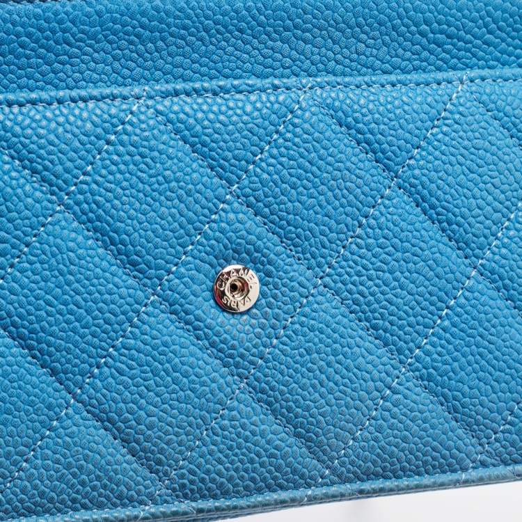 Pre Owned Chanel Blue Quilted Caviar Leather Classic Wallet on Chain