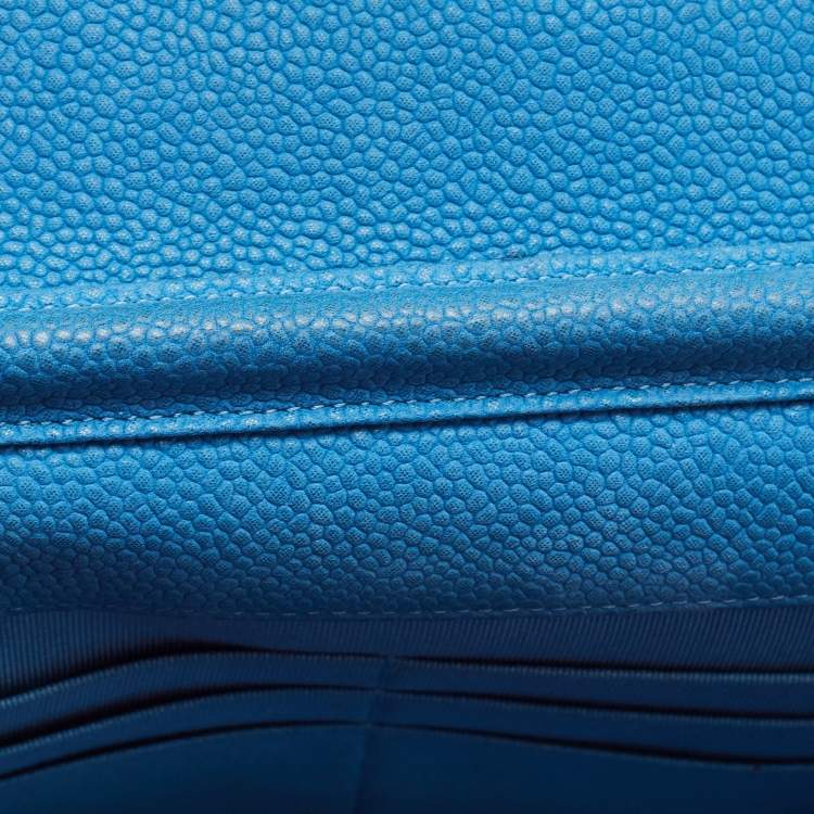 Pre Owned Chanel Blue Quilted Caviar Leather Classic Wallet on Chain