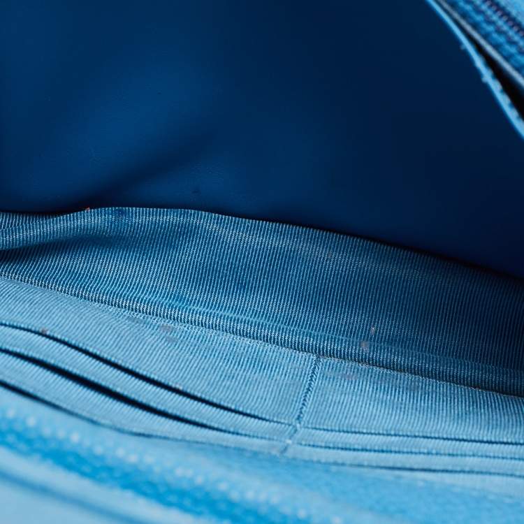 Pre Owned Chanel Blue Quilted Caviar Leather Classic Wallet on Chain