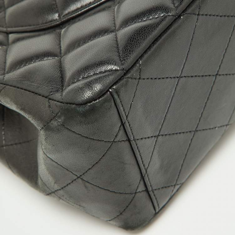 Pre Owned Chanel Black Quilted Leather Maxi Classic Double Flap Bag