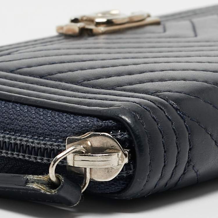 Pre Owned Chanel Dark Blue Chevron Leather Boy Zip Around Wallet