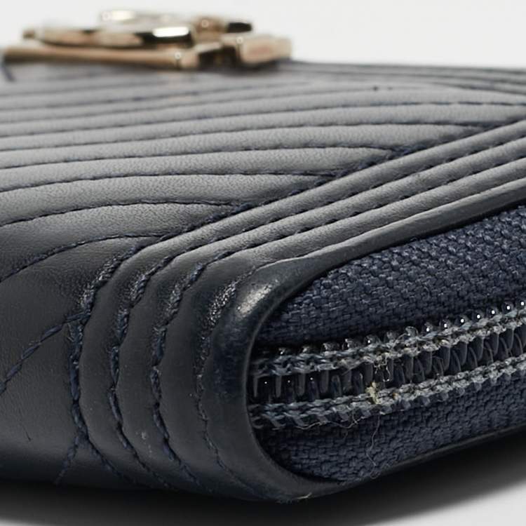 Pre Owned Chanel Dark Blue Chevron Leather Boy Zip Around Wallet