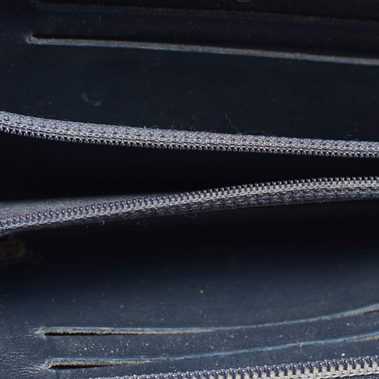 Pre Owned Chanel Dark Blue Chevron Leather Boy Zip Around Wallet