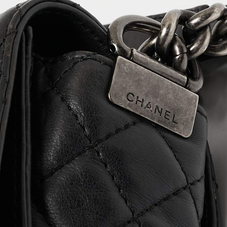 Pre Owned Chanel Black Leather Medium Boy Reverso Bag