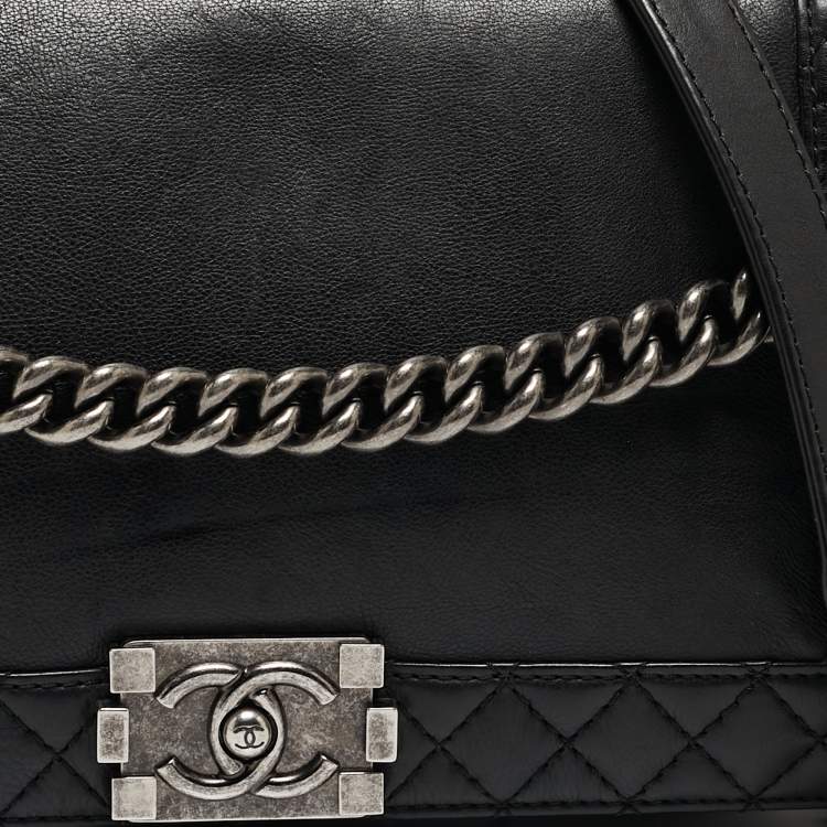 Pre Owned Chanel Black Leather Medium Boy Reverso Bag