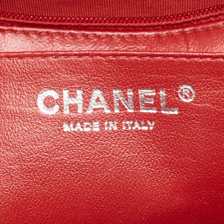 Pre Owned Chanel Red Quilted Caviar Leather Jumbo Classic Single Flap Bag
