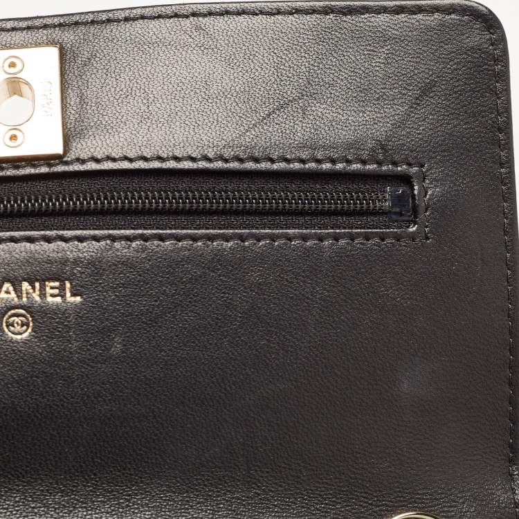 Pre Owned Chanel Black Quilted Leather Trendy CC Wallet On Chain