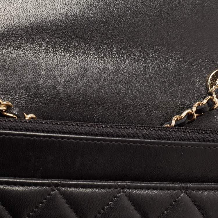 Pre Owned Chanel Black Quilted Leather Trendy CC Wallet On Chain