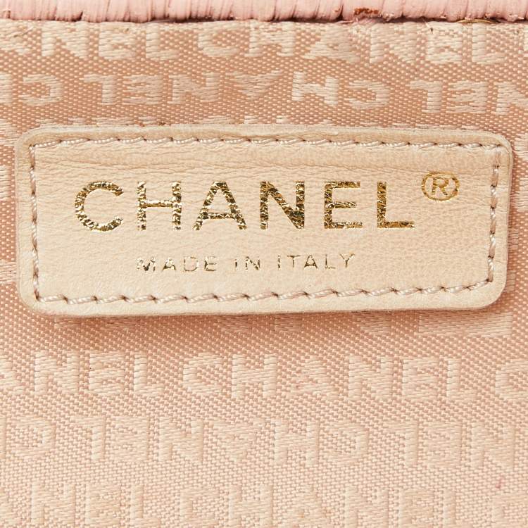 Pre Owned Chanel Pink Wicker Oval Locket Basket Chain Bag