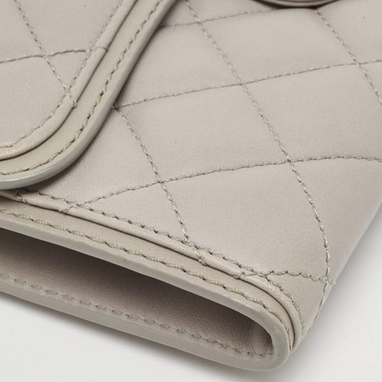 Pre Owned Chanel Grey Quilted Leather Single Flap Bag