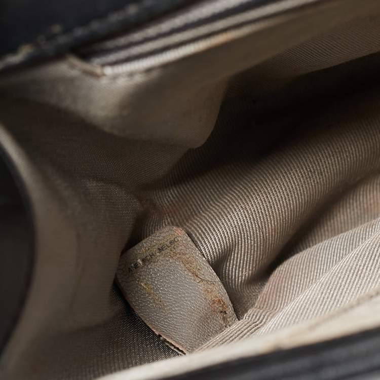 Pre Owned Chanel Black Quilted Leather New Medium Boy Shoulder Bag