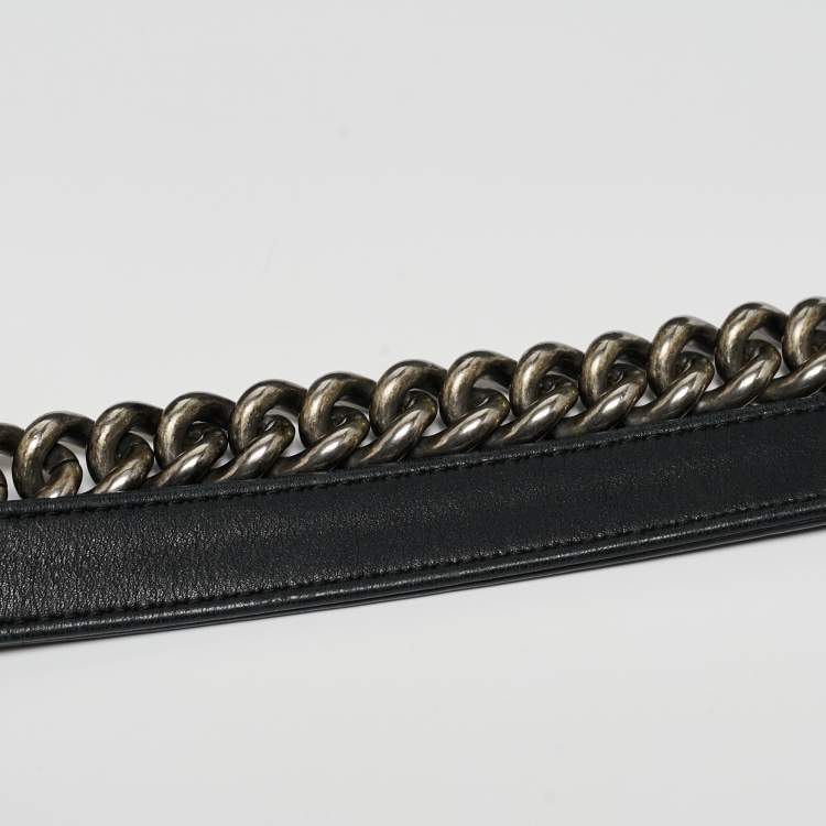 Pre Owned Chanel Black Quilted Leather New Medium Boy Shoulder Bag