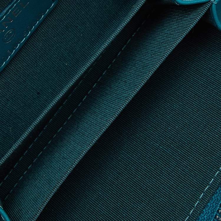 مملوكة مسبقًا Chanel Teal Blue Caviar Leather CC Zip Coin Purse