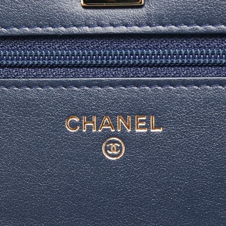 Pre Owned Chanel Navy Blue Quilted Velvet Pearl Crush Wallet on Chain 