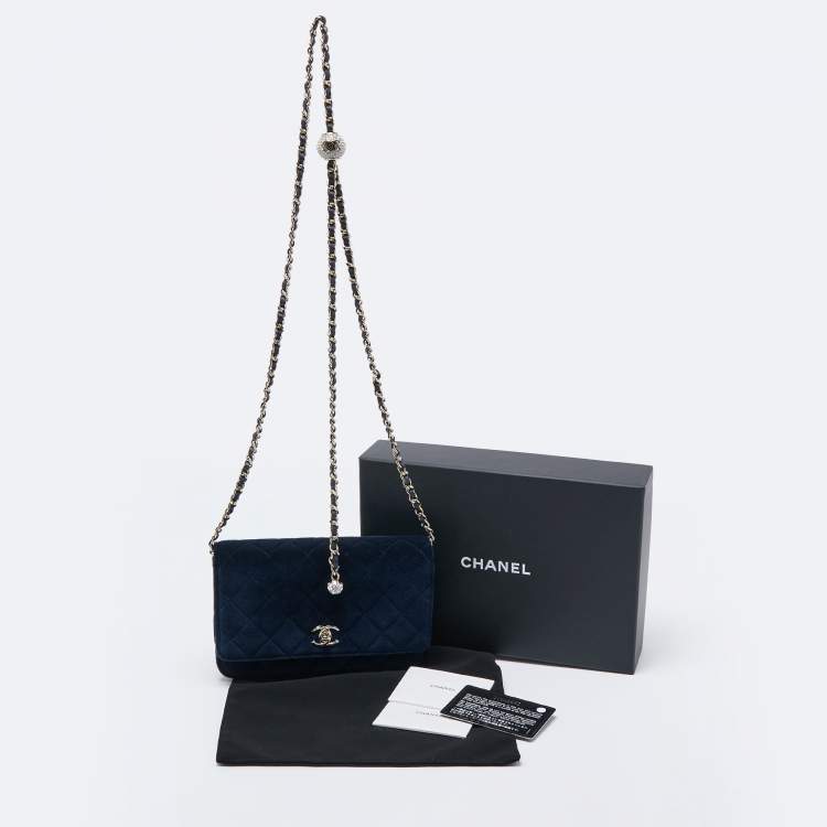 Pre Owned Chanel Navy Blue Quilted Velvet Pearl Crush Wallet on Chain 