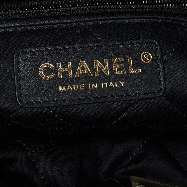 Pre Owned Chanel Black Shiny Quilted Leather 22 Backpack