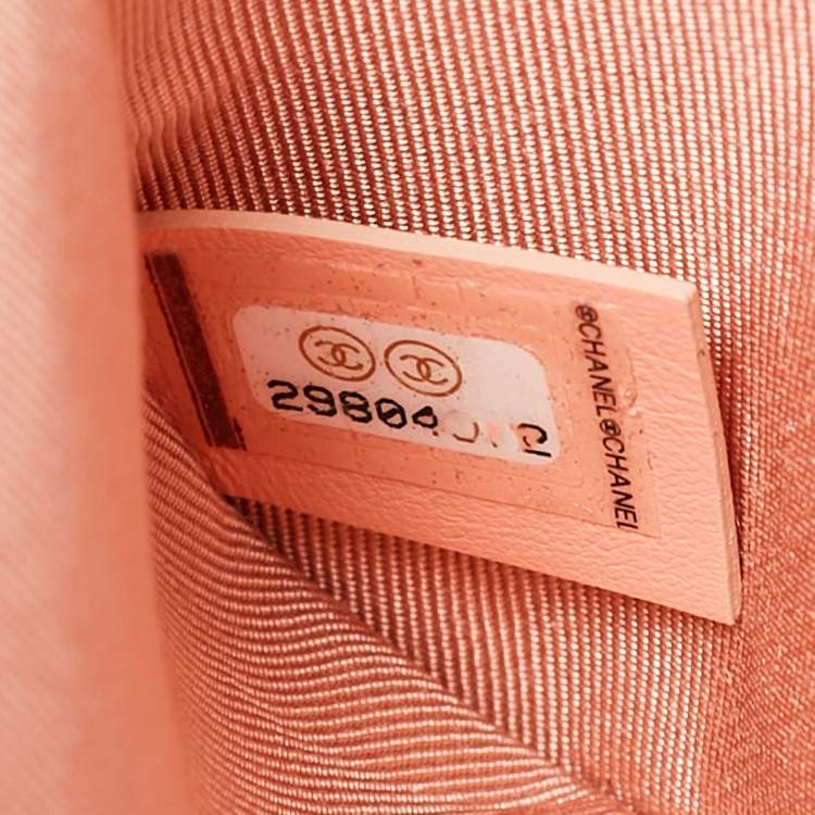 Pre Owned Chanel Light Pink Quilted Leather Logo Strap Belt Bag