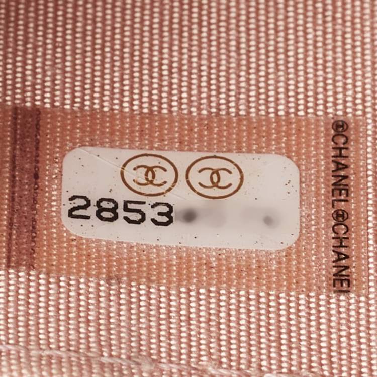 Pre Owned Chanel Pink Camellia Embossed Leather Zip Around Coin Purse