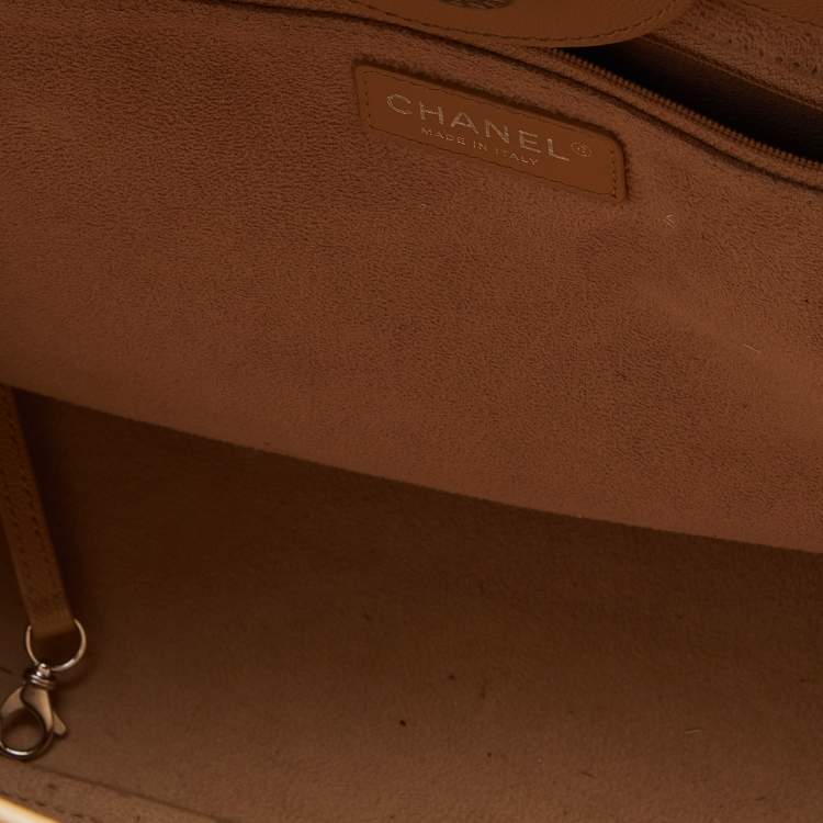 Pre Owned Chanel Beige Caviar Leather Medium Studded Logo Deauville Tote 