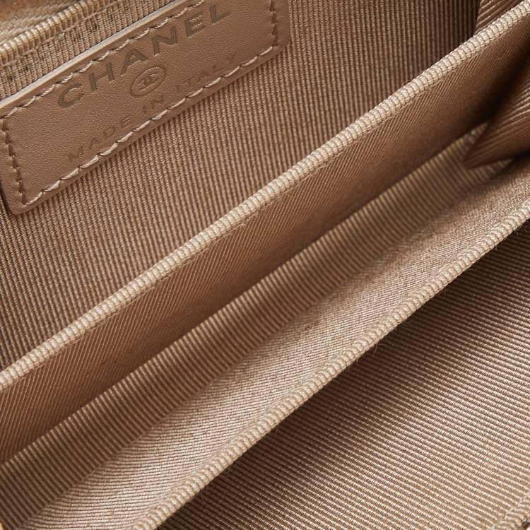 Pre Owned Chanel Beige Quilted Caviar Leather Zip Around Coin Purse