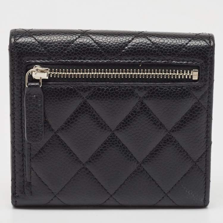 Pre Owned Chanel Black Quilted Caviar Leather Trifold CC Wallet