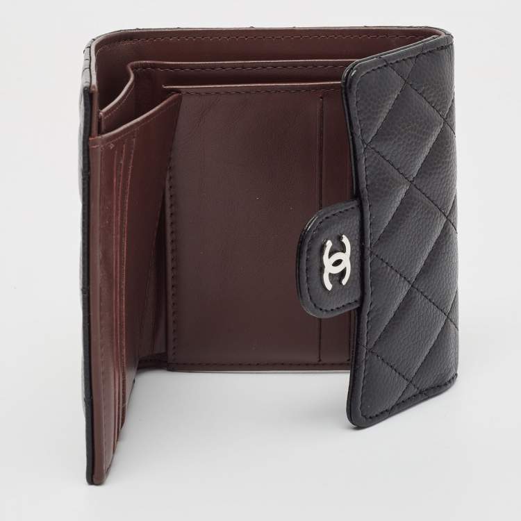 Pre Owned Chanel Black Quilted Caviar Leather Trifold CC Wallet