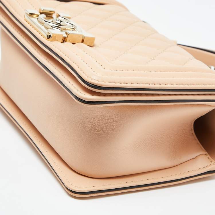 Pre Owned Chanel Beige Quilted Leather Small Boy Top Handle Bag