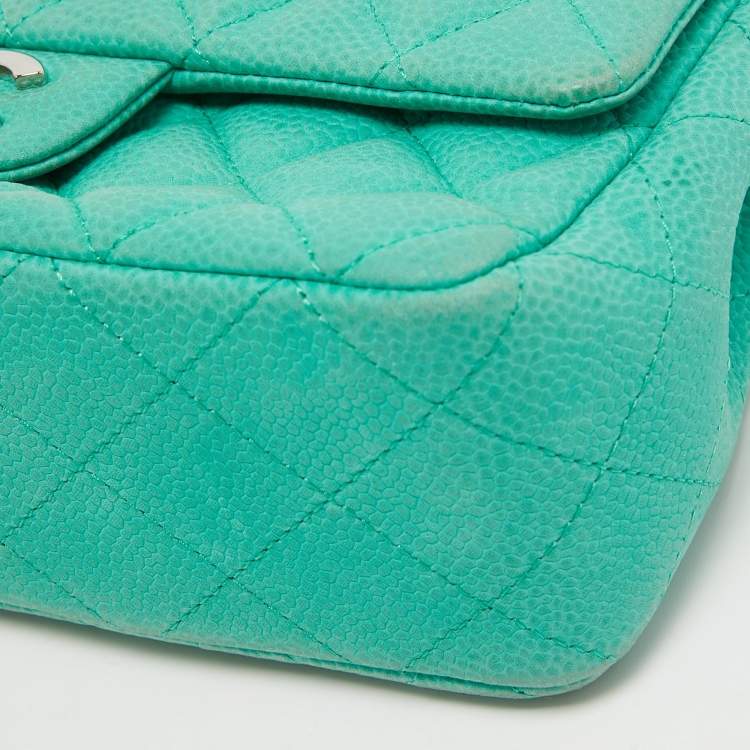 Pre Owned Chanel Green Quilted Caviar Leather New Mini Classic Flap Bag