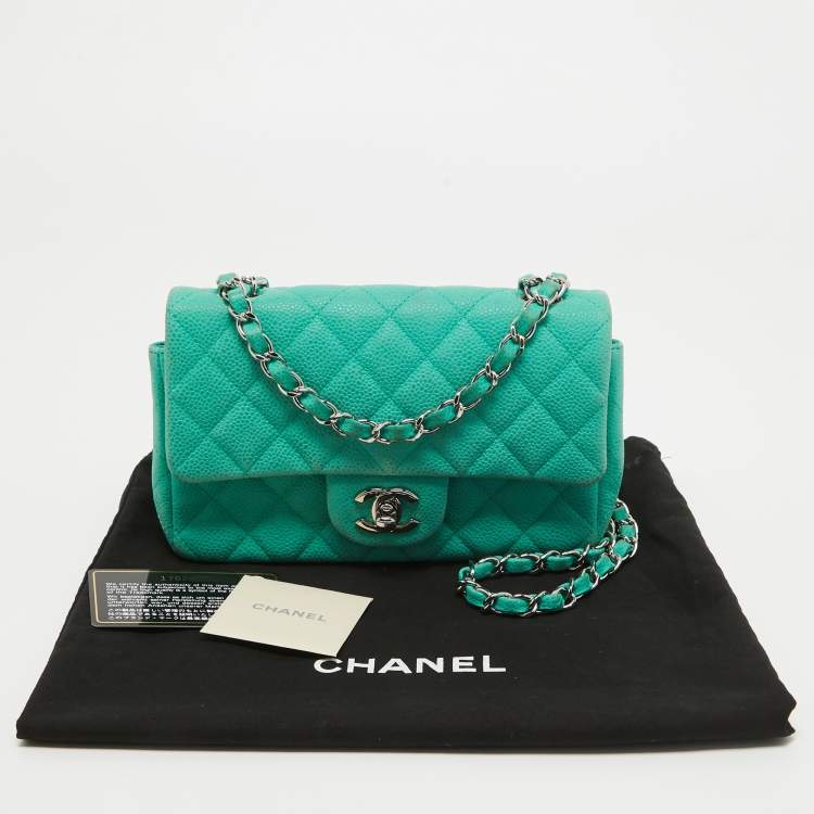 Pre Owned Chanel Green Quilted Caviar Leather New Mini Classic Flap Bag