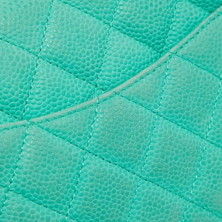 Pre Owned Chanel Green Quilted Caviar Leather New Mini Classic Flap Bag