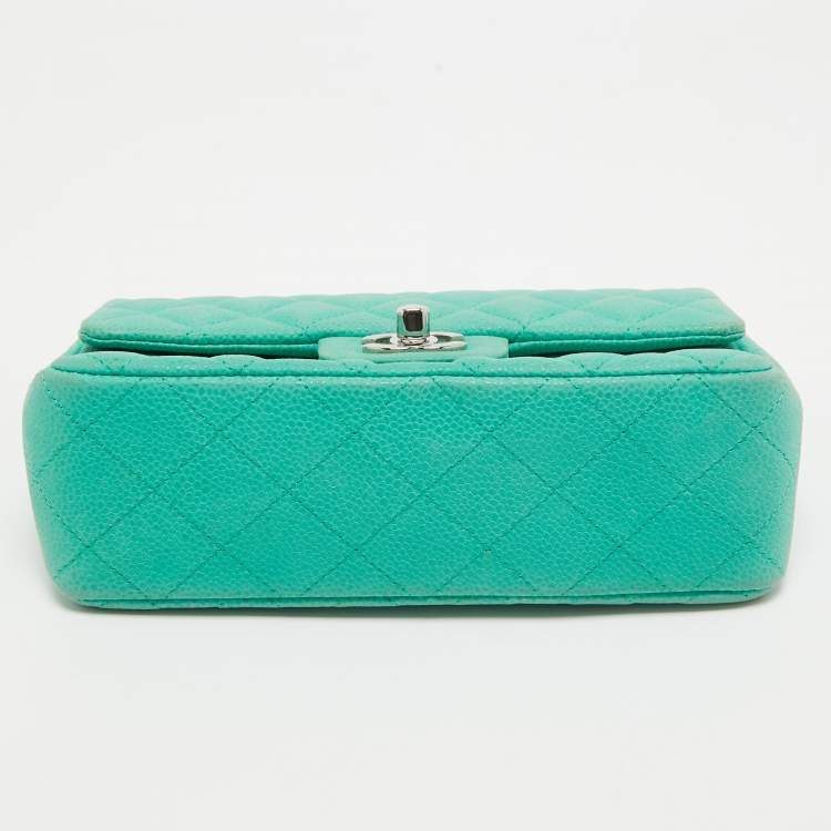 Pre Owned Chanel Green Quilted Caviar Leather New Mini Classic Flap Bag