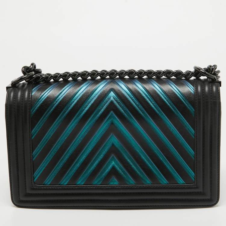 Pre Owned Chanel Black/Holographic Chevron Leather Medium Boy Flap Bag