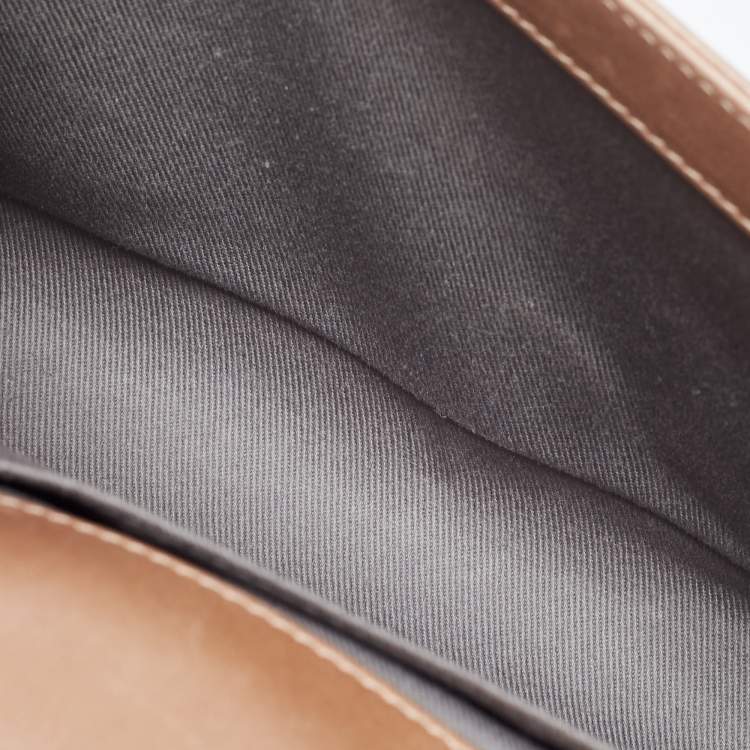 Pre Owned Chanel Metallic Beige Quilted Leather Medium Boy Flap Bag