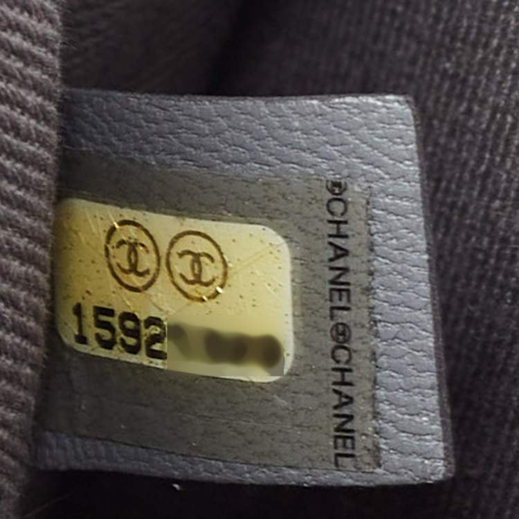 Pre Owned Chanel Metallic Beige Quilted Leather Medium Boy Flap Bag