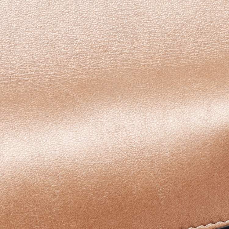 Pre Owned Chanel Metallic Beige Quilted Leather Medium Boy Flap Bag