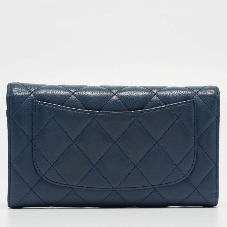 Pre Owned Chanel Blue Quilted Caviar Leather Classic Flap Wallet