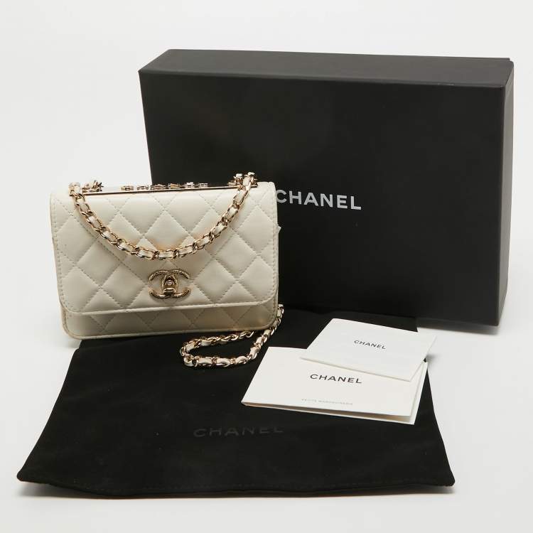 Pre Owned Chanel White Quilted Leather Trendy CC Wallet On Chain
