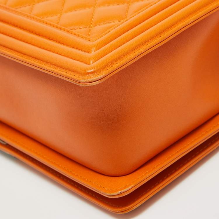 مملوكة مسبقًا Chanel Orange Quilted Leather New Medium Boy Bag