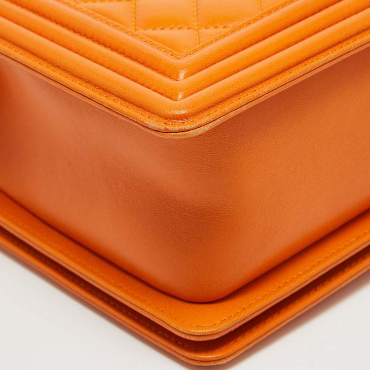 مملوكة مسبقًا Chanel Orange Quilted Leather New Medium Boy Bag